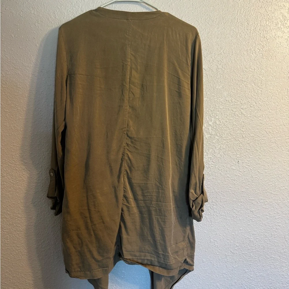 Moa Moa Olive Lightweight Jacket • Zip Pockets • Size M - Picture 2 of 5